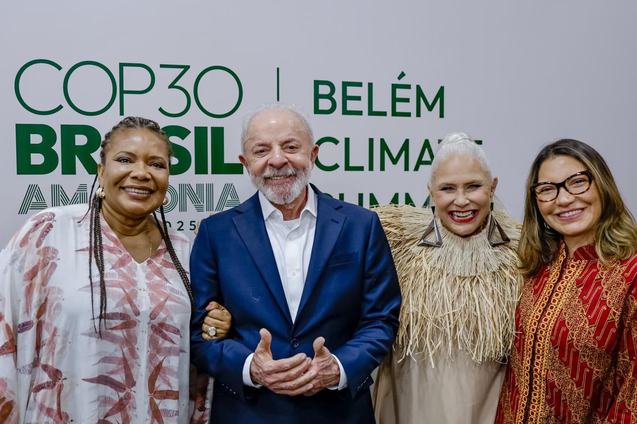Imagem - Fafá de Belém participa de celebração pré-COP30 com Lula e Margareth Menezes
