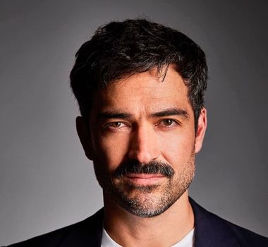 Imagem - Alfonso Herrera desembarca em Belém para representar refugiados na COP30