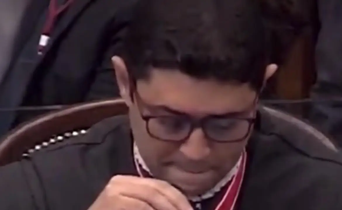 Imagem - Indicado por Tarcísio chora em posse no TCE-SP ao lembrar de Bolsonaro