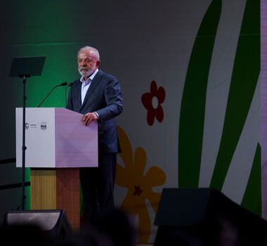 Imagem - Lula aos homens que 'fazem guerra': é mais barato ajudar o clima do que fazer guerras