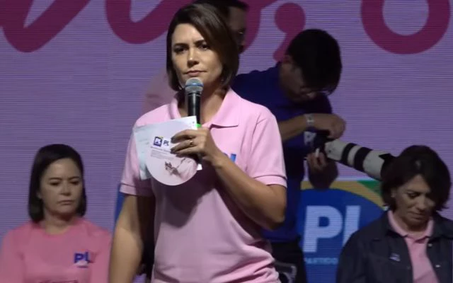 (Ex-primeira-dama Michele Bolsonaro) 