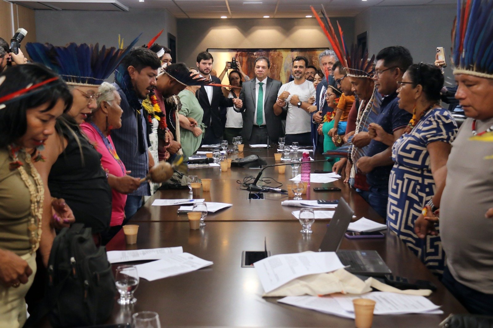 O presidente da Assembleia Legislativa do Pará esteve reunido com lideranças indígenas na última semana - 