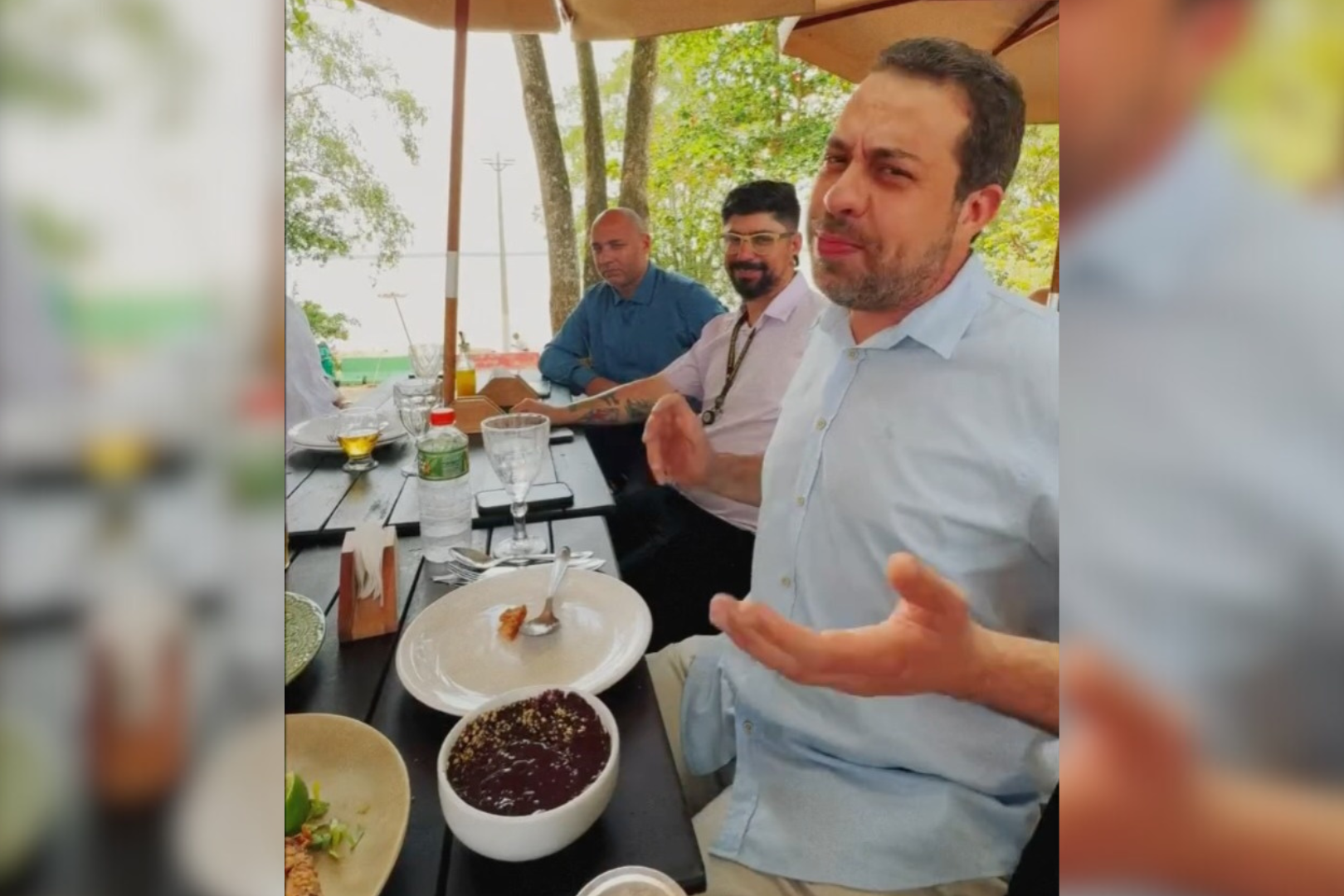 Imagem - Guilherme Boulos 'ensina' como tomar o açaí paraense