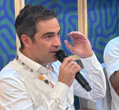 Imagem - Alfonso Herrera, ex-RBD, defende inclusão de refugiados nas políticas públicas; assista