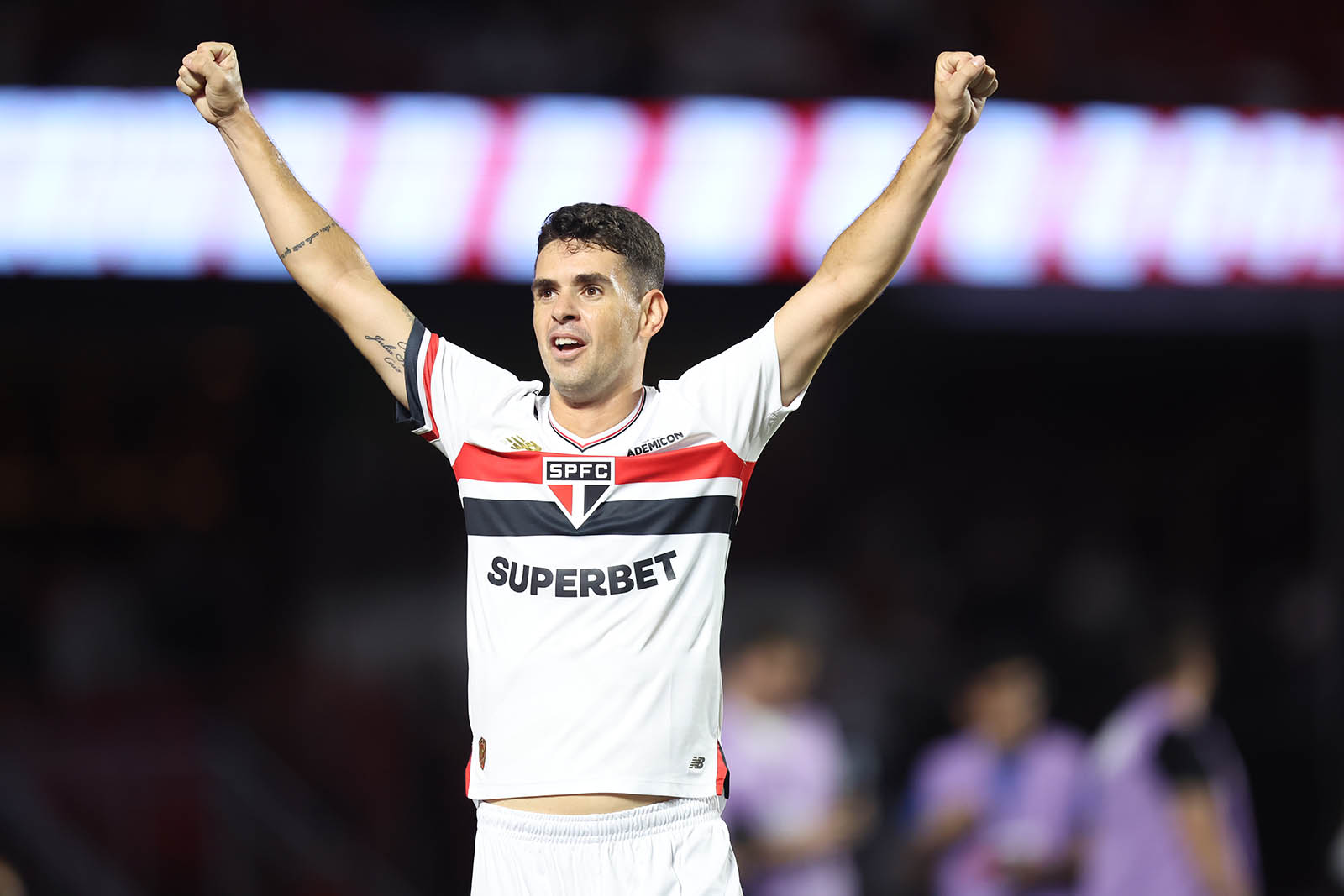 Oscar foi submetido a um cateterismo diagnóstico e a uma ressonância, após apresentar alterações cardíacas