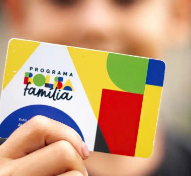 Imagem - Caixa começa a pagar Bolsa Família de novembro