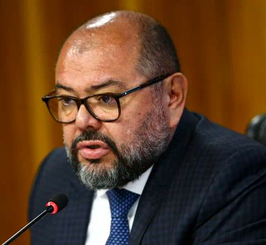 Imagem - PF aponta ex-ministro de Bolsonaro como pilar institucional de desvios