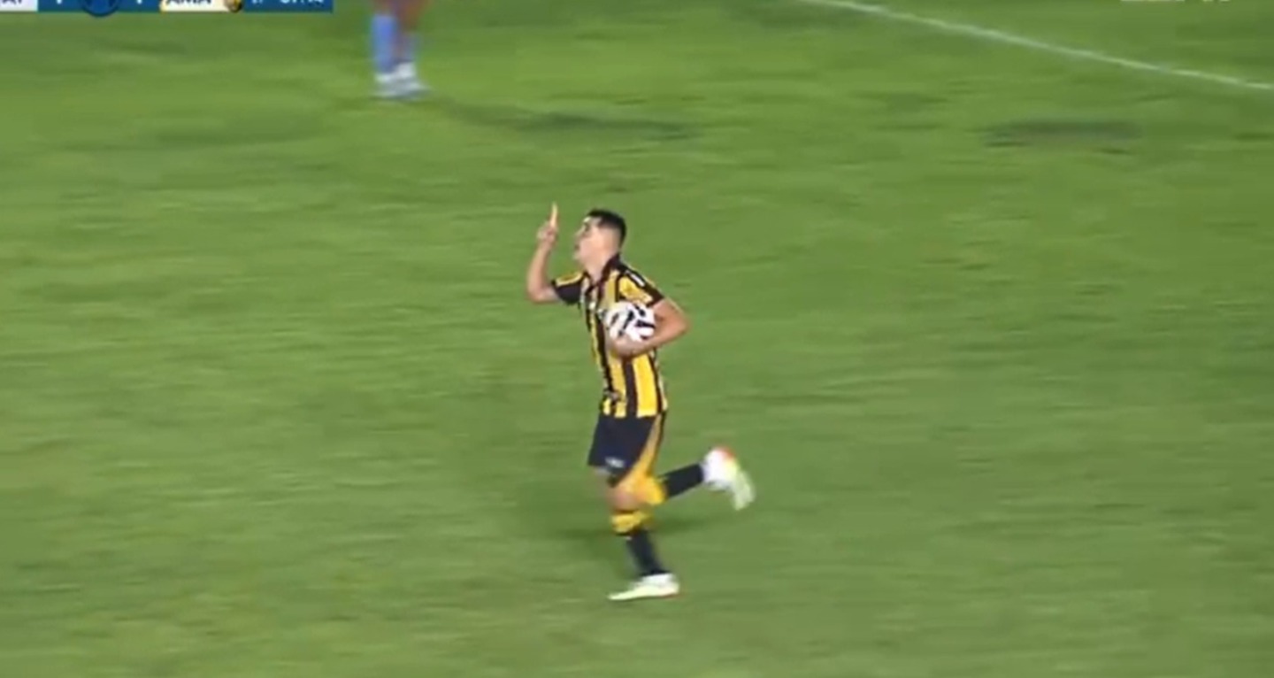 Quem assistia pela TV só viu o gol depois -