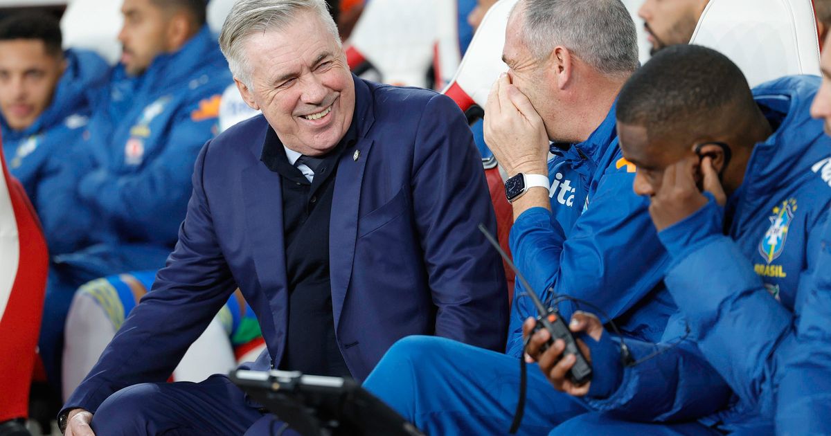 Carlo Ancelotti é só sorrisos após vitória do Brasil -