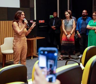 Imagem - 'Pasárgada', de Dira Paes, lota sala do Palacete Pinho e reforça vocação cultural do HUB na COP30