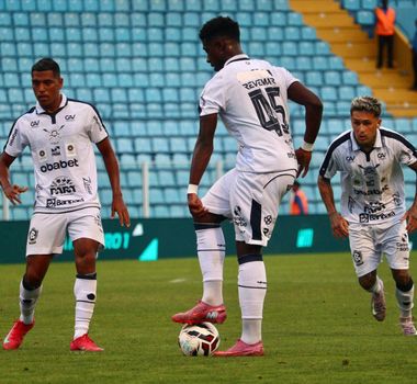 Imagem - Remo perde para o Avaí e se complica na luta pelo acesso à Série A