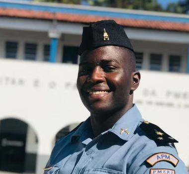 Imagem - Tenente morre após confronto com criminosos em comunidade carioca