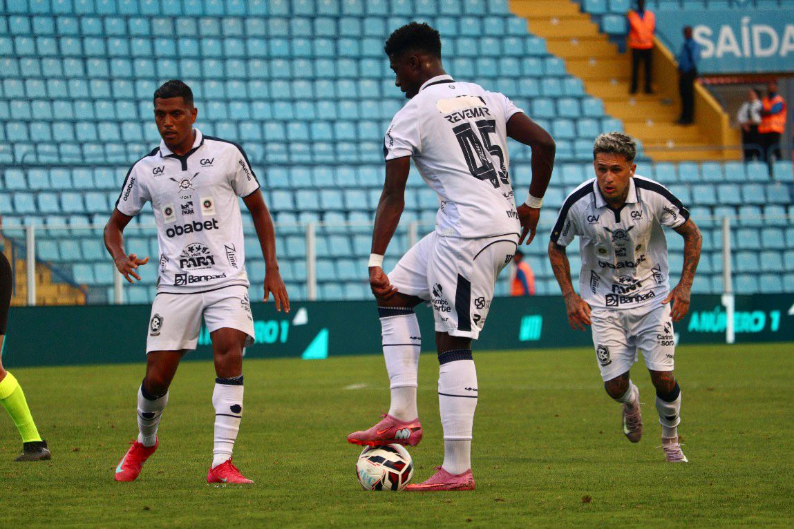 Imagem - Remo perde para o Avaí e se complica na luta pelo acesso à Série A