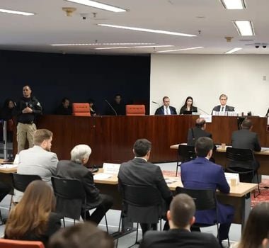 Imagem - STF rejeita recurso e mantém condenação de Bolsonaro na trama golpista