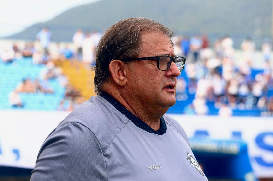 Imagem - Guto Ferreira admite erros, mas mantém confiança no acesso após derrota do Remo: ‘Acredito no grupo’