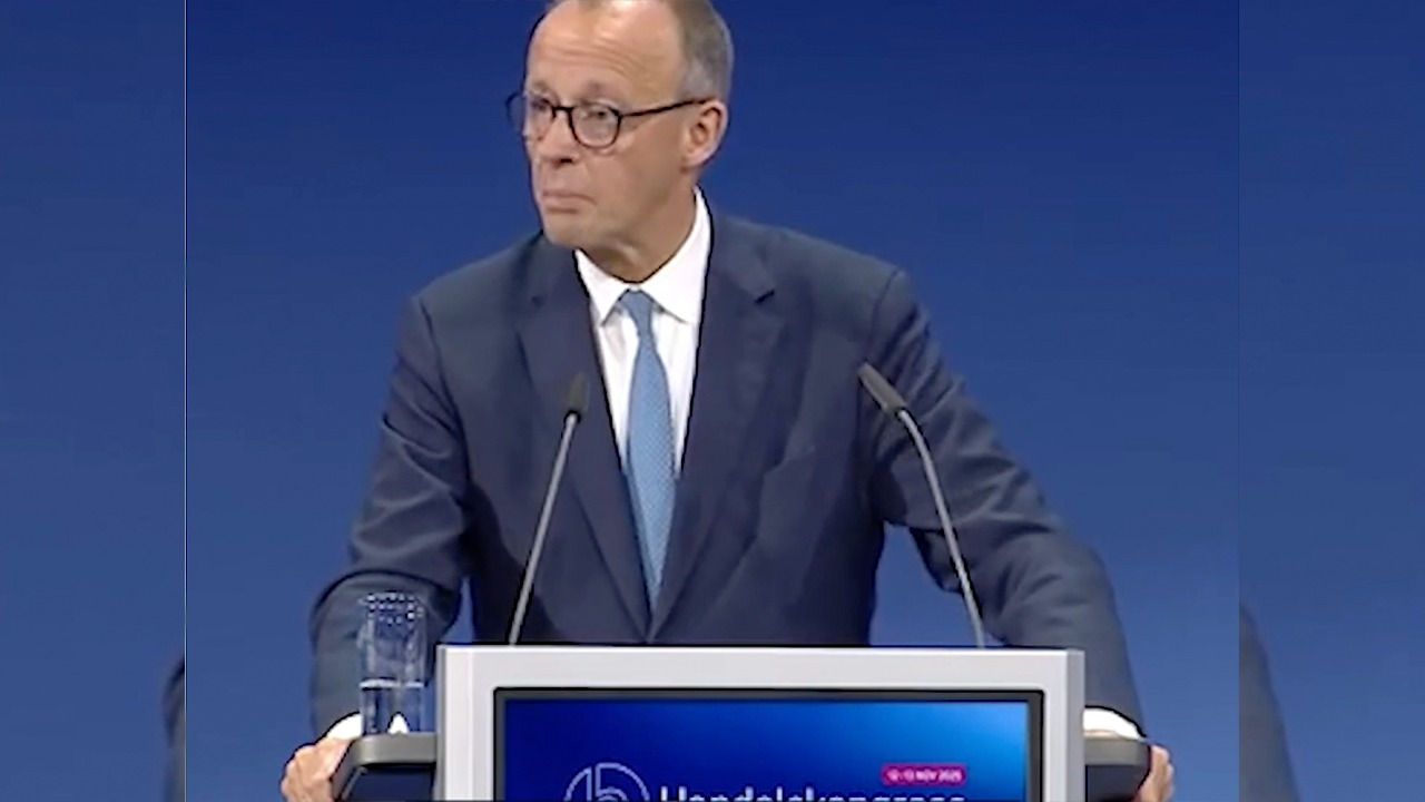 Merz usou o Brasil como contraponto, e recorreu a uma comparação que gerou reação imediata.