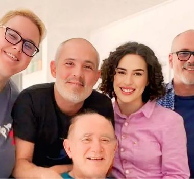 Imagem - Filha de Renato Aragão vai à Justiça contra o pai por dívida de R$ 872 mil, diz site