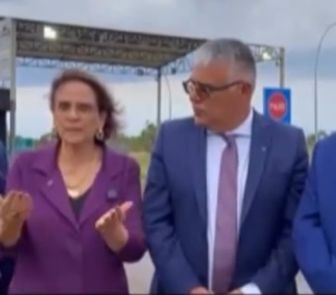 Imagem - Senadores aliados visitam Papuda para avaliar possível prisão de Bolsonaro