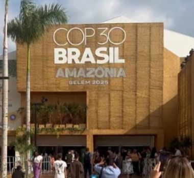 Imagem - 'Gringos' se divertem ao tentar pronunciar ‘Parauapebas’, nome de município paraense; assista