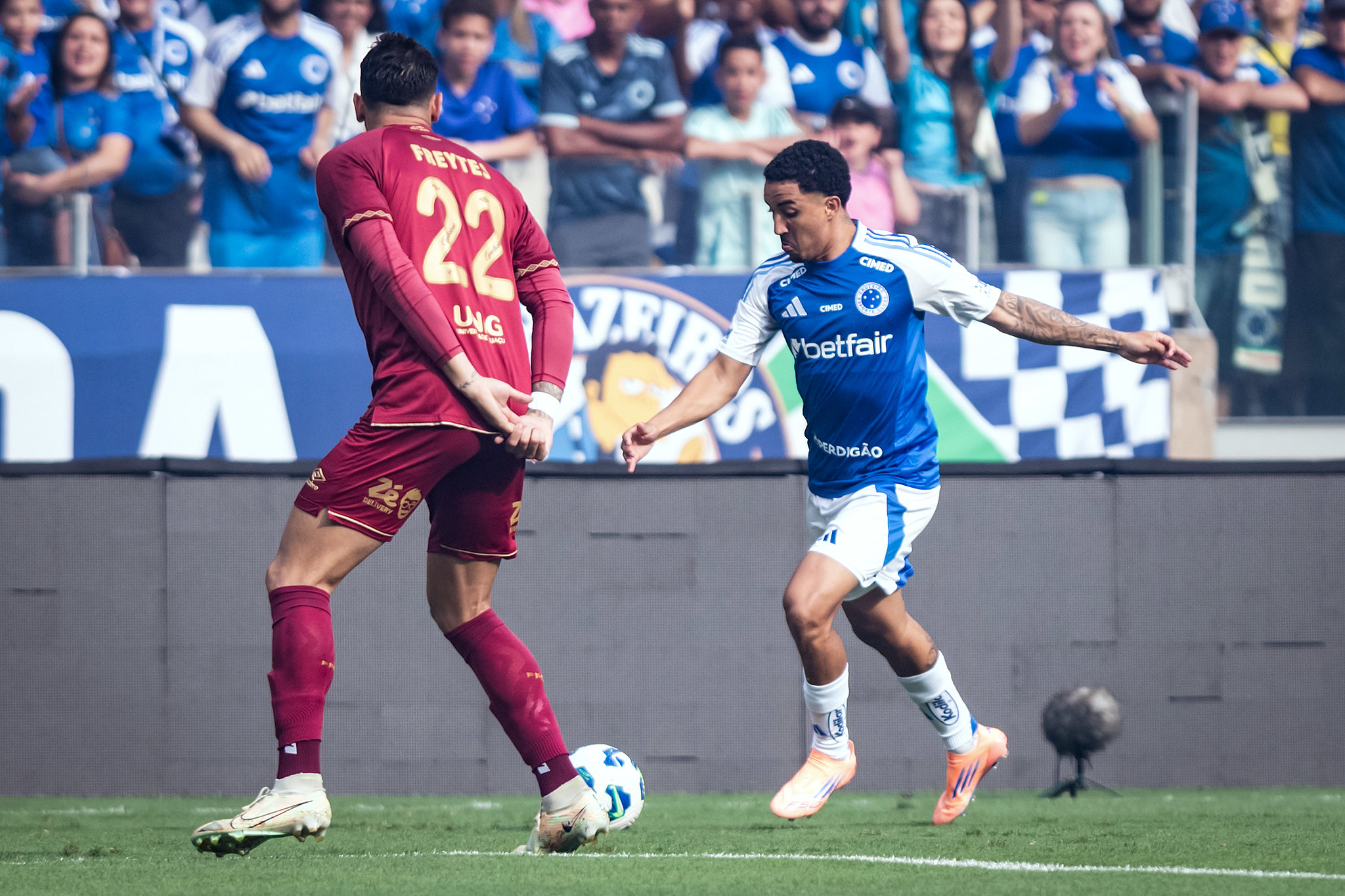Cruzeiro corre por fora, mas ainda tem chances de título