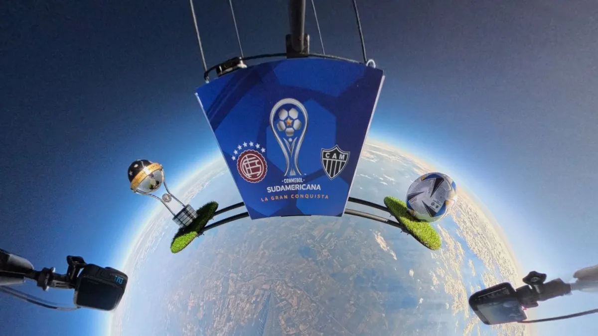 Imagem - Taça da Sul-Americana vai ao espaço antes de decisão entre Atlético-MG e Lanús