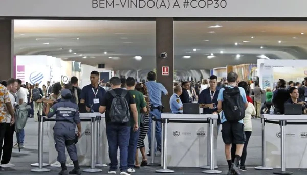 No Pacote de Belém, adaptação avança, mas combustíveis fósseis seguem como tabu na COP30