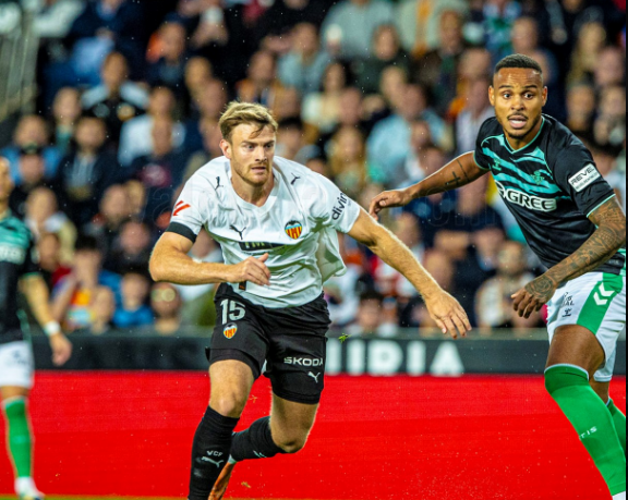 Valencia entra em campo pela La Liga