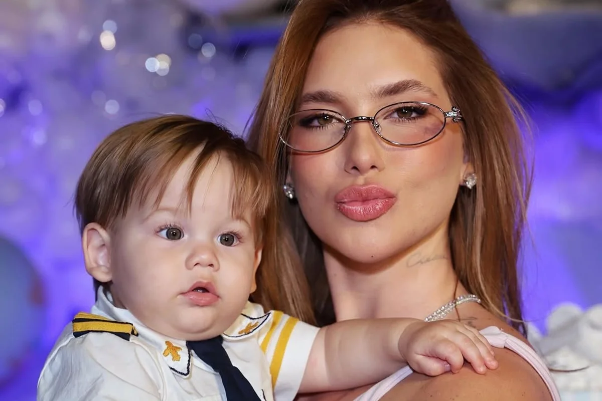 Com lágrimas e celebração, Virginia Fonseca registra primeiros passos do filho caçula; assista