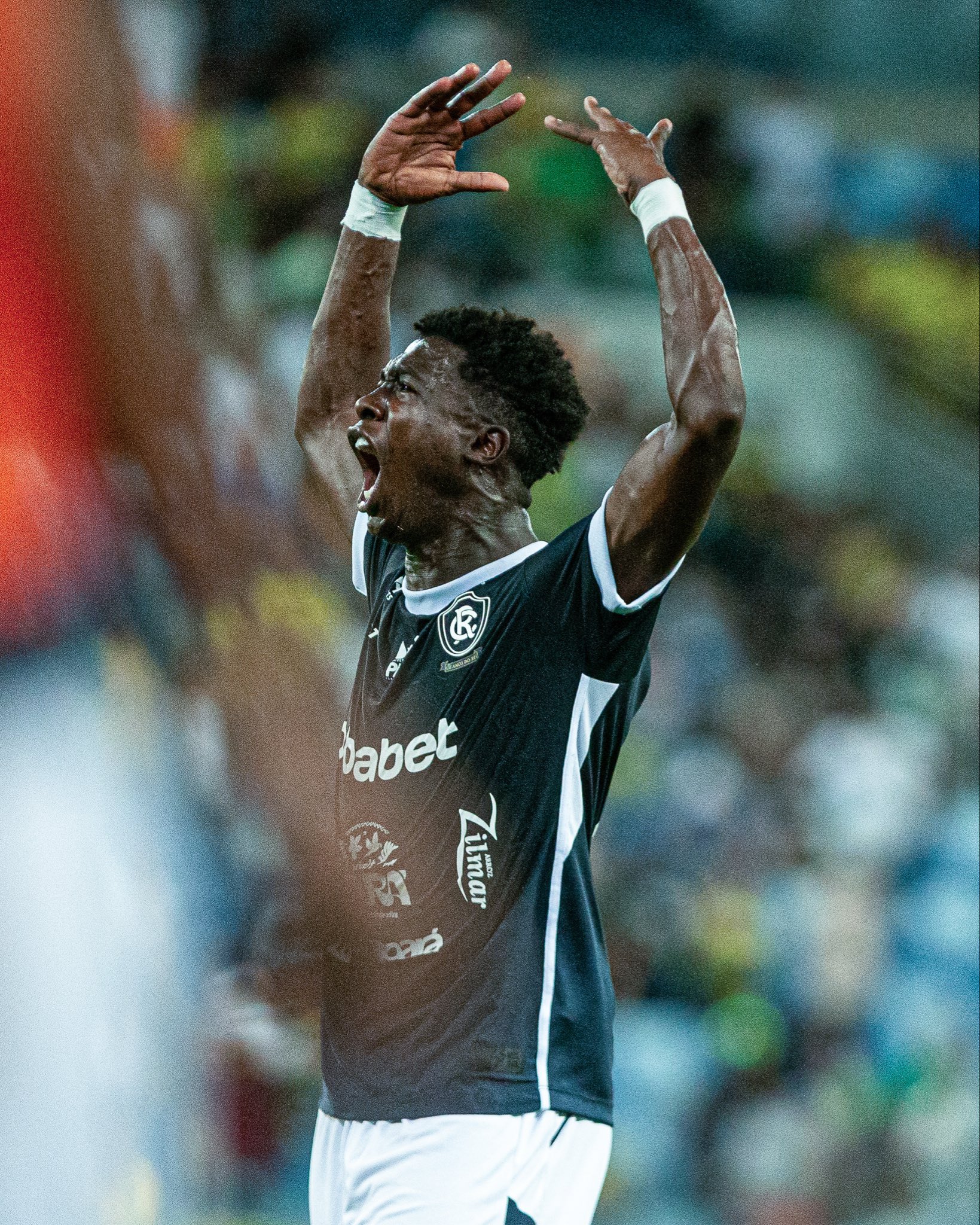 João Pedro marcou dois dos três gols do Leão