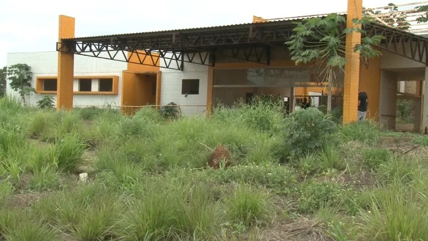 Um idoso foi encontrado morto em um prédio público abandonado em Altamira.