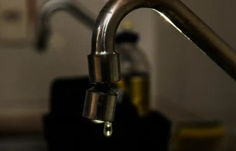 Brasil perde 6 mil piscinas de água tratada por dia, diz estudo