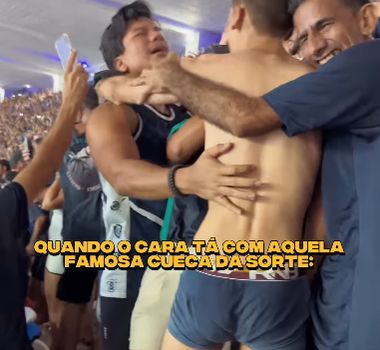 Imagem - Torcedor do Remo viraliza com 'cueca da sorte' no acesso azulino