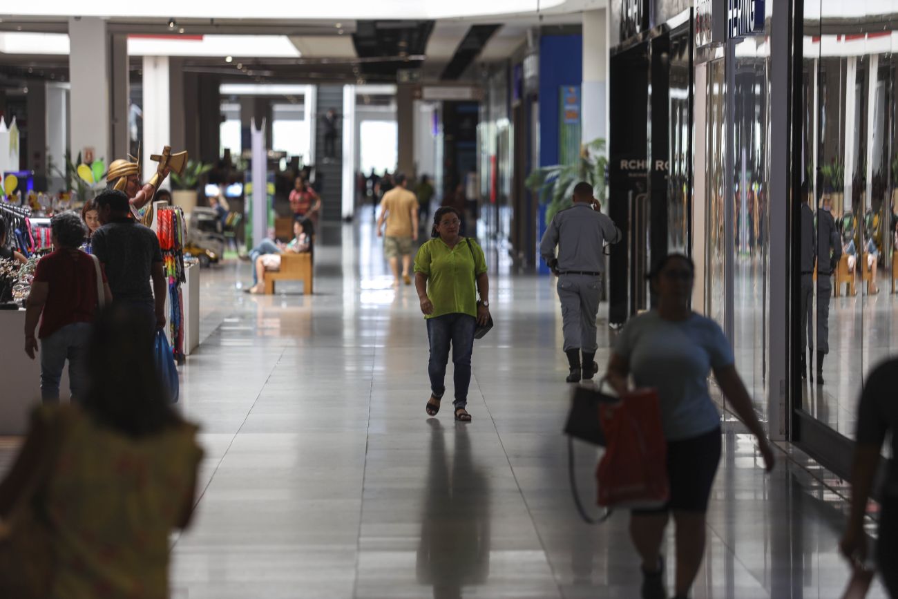 Black Friday movimenta shoppings da capital -