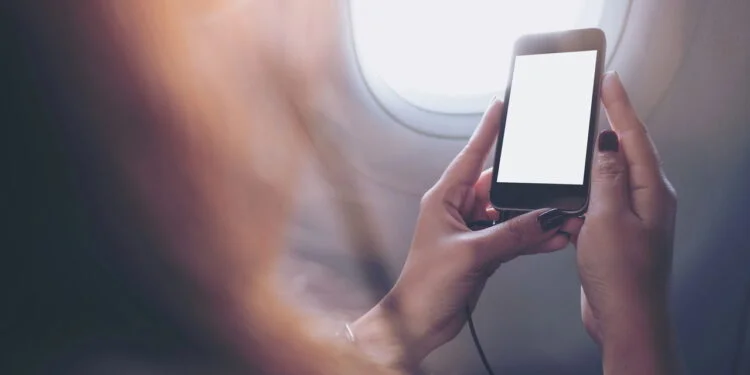 Companhias aéreas anunciam proibição de power banks em seus voos