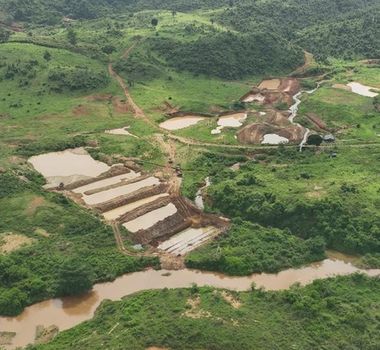 Imagem - PF combate garimpos ilegais que contaminavam rio em Terra Indígena Kayapó no Pará