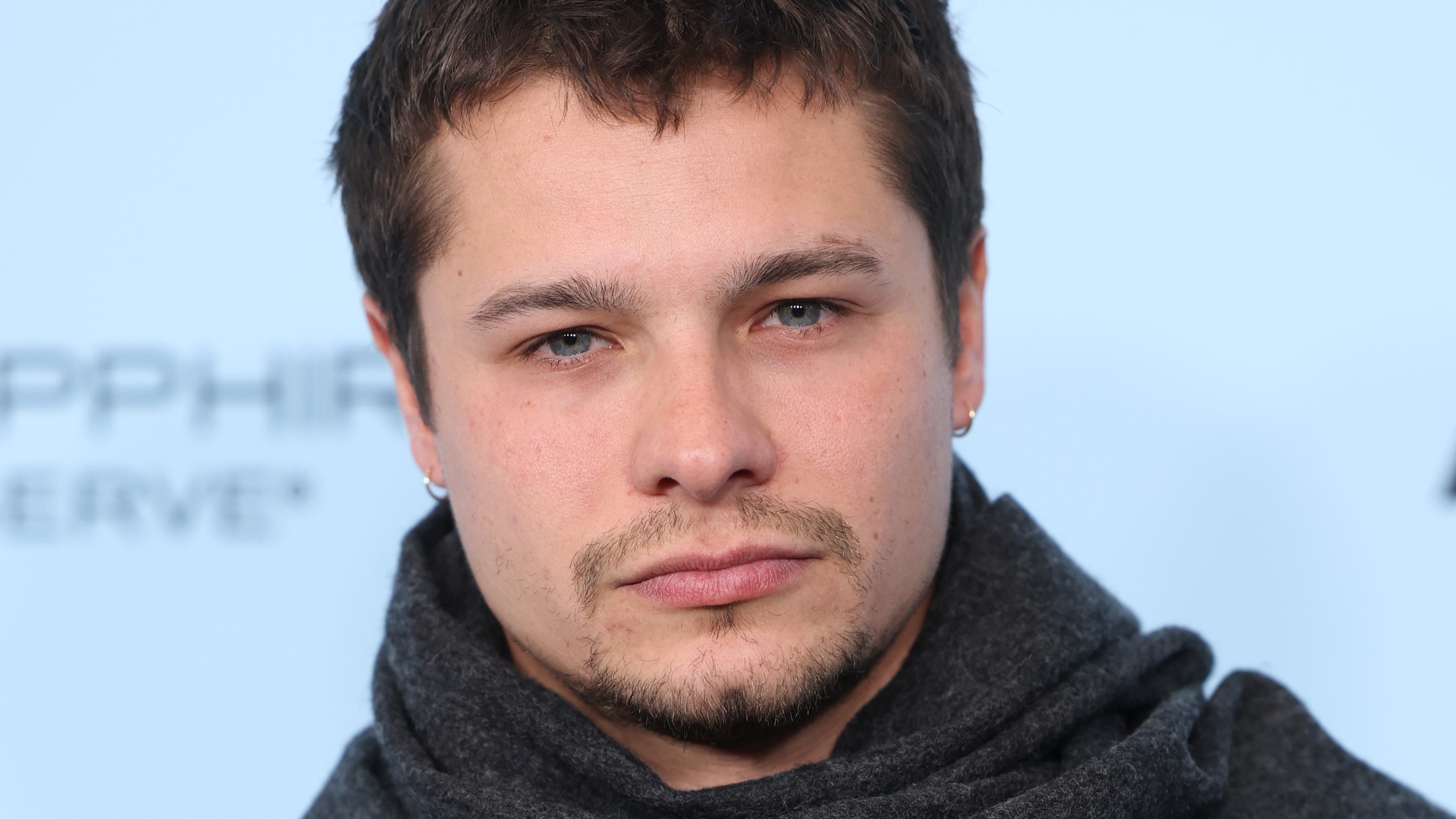 Ator australiano Toby Wallace, conhecido por seus papéis em “Euphoria” e “The Bikeriders”