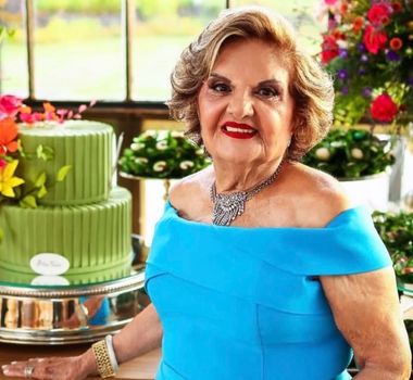 Imagem - Cléa Farah celebra idade nova em  grande estilo