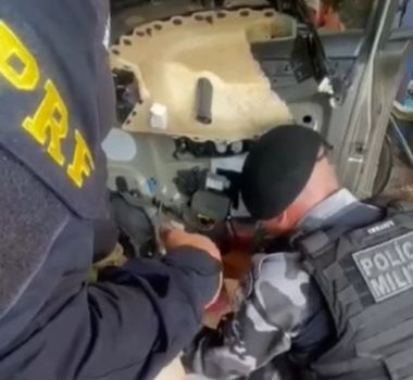 Imagem - PRF e PM-PA apreendem 32 kg de drogas durante fiscalização na BR-230, no Pará