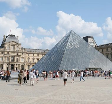 Imagem - Louvre terá ingressos mais caros para turistas de fora da Europa em 2026