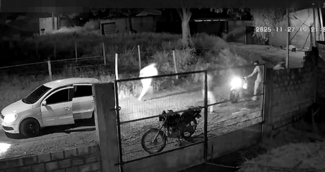 Imagem - Vídeo: duas pessoas morrem e uma fica ferida após ataque a tiros em casa no Pará