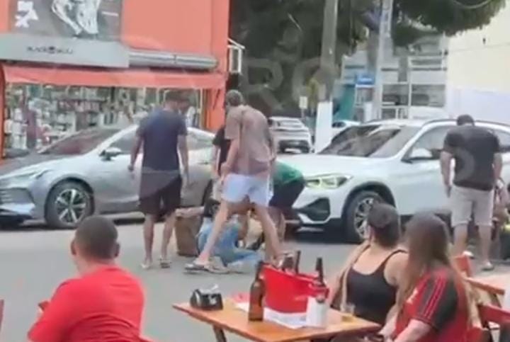 Imagem - Colisão entre carro e moto no Umarizal deixa piloto estirado no asfalto