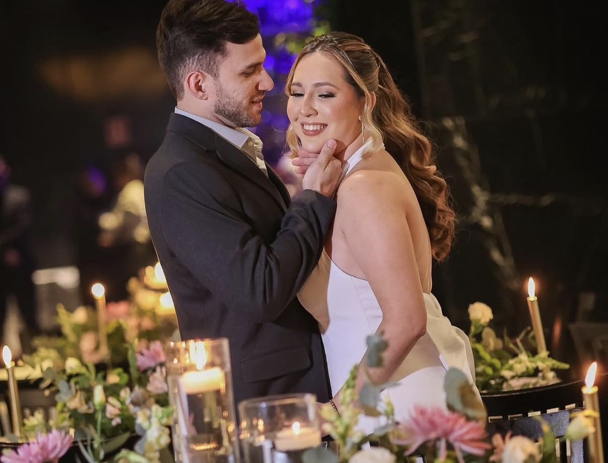 Os noivos, Gabriel Mileo e Ana Karolina Salomão 