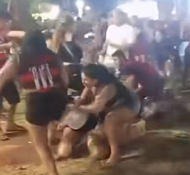 Imagem - Torcedores do Flamengo se envolvem em briga generalizada durante comemoração em Bragança