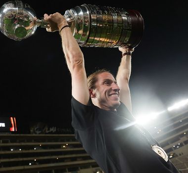 Imagem - Filipe Luís cita Garotos do Ninho após tetra na Libertadores: 'Sei que estão comigo'