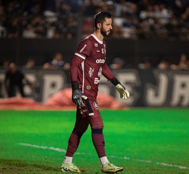 Imagem - Marcelo Rangel domina estatísticas e vira símbolo da defesa do Remo na Série B 2025