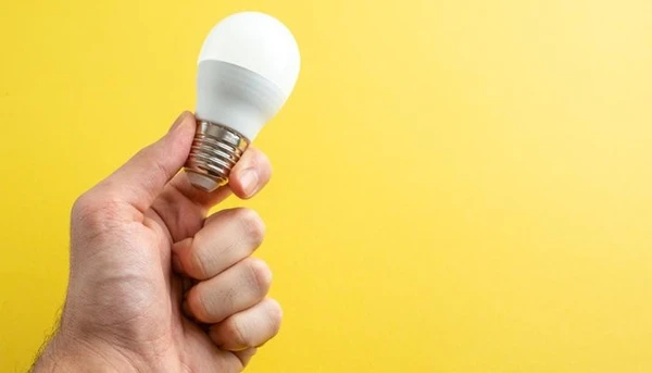 Bandeira amarela: conta de luz fica mais barata em dezembro