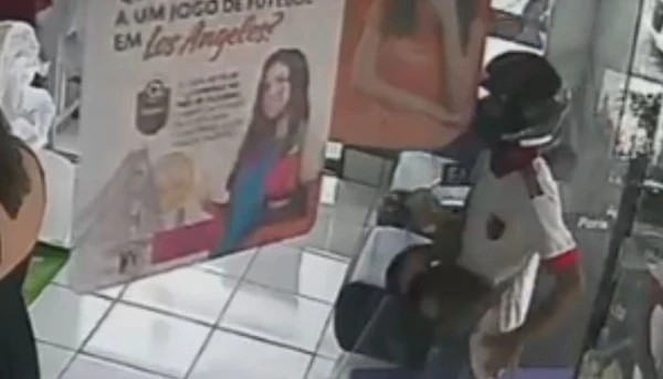 Dupla é presa após roubo a lavanderia no Umarizal