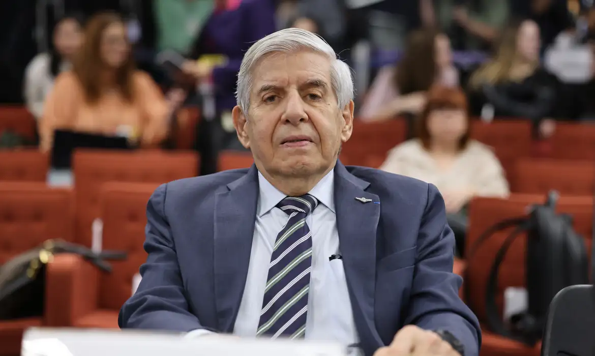 General Heleno, ex-ministro do GSI -