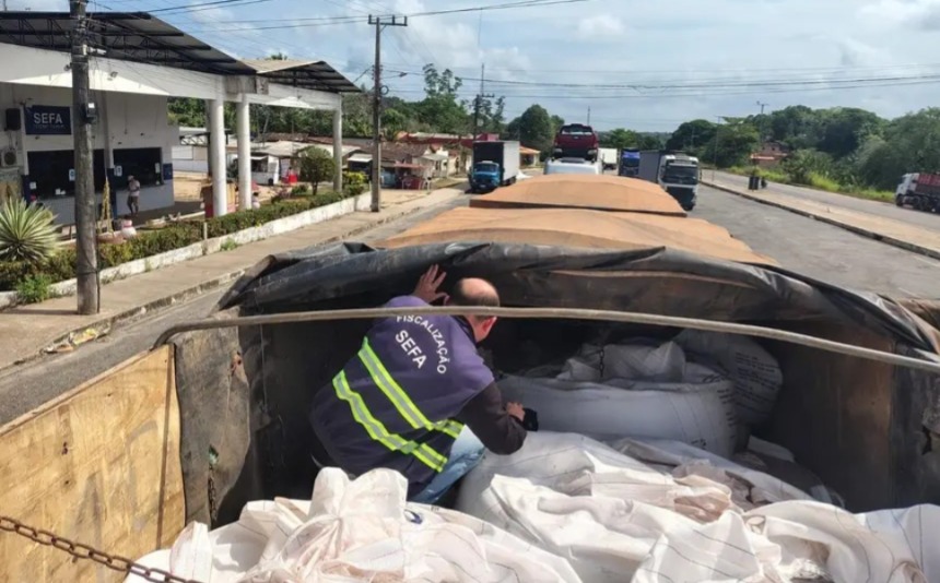 Sefa apreende 50 toneladas de fertilizantes irregulares no posto fiscal do Gurupi, no Pará.
