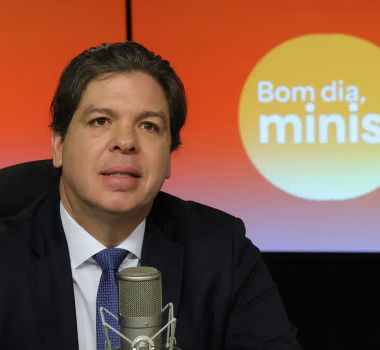 Imagem - Governo diz que conectará 100% das escolas até fim de 2026